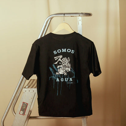 Playera negra Somos Agua